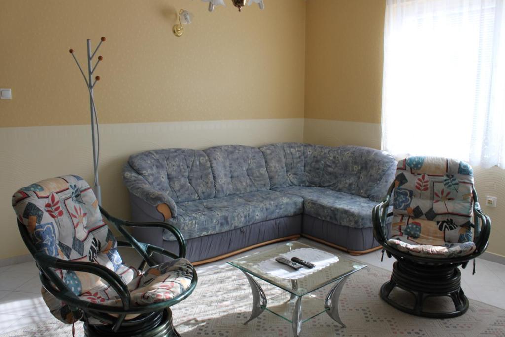 Orwa Apartmanok - Cedrus Koez ザラカロシュ 部屋 写真