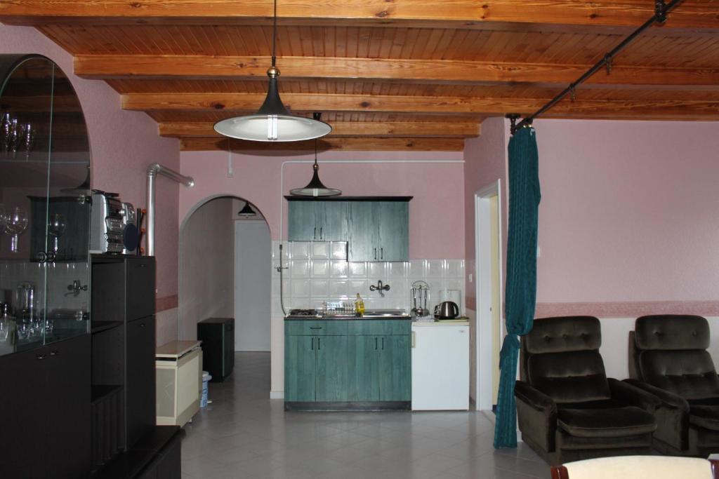 Orwa Apartmanok - Cedrus Koez ザラカロシュ 部屋 写真